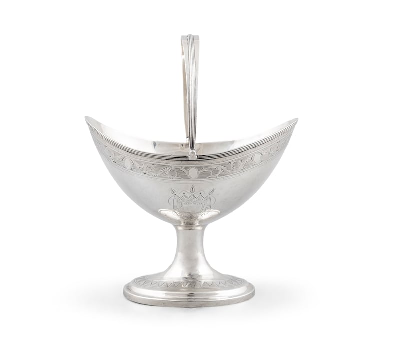 Silver helmet-shaped sugar bowl (€3,000-€5,000) by John Gibson around, Adam’s At Home auction