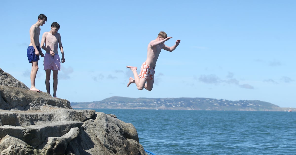 Swimmers warned off nine popular Dublin bathing spots until next week – The Irish Times