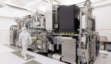 EU Tech Sector in Peril After China 'Acquires' ASML Machine