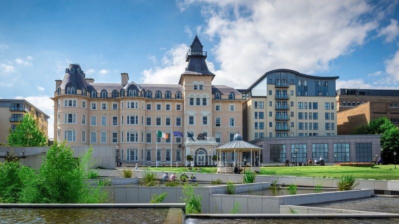 Royal Marine Hotel, Dún Laoghaire