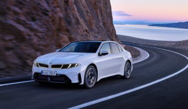 BMW announces Irish price for its new 900km i3 electric saloon – The Irish Times