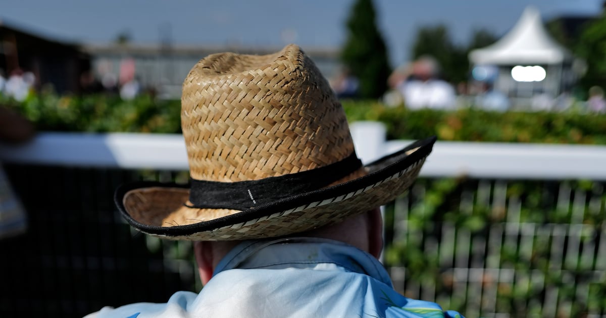 Heatwave declared official on Friday, but temperatures to dip over weekend – The Irish Times