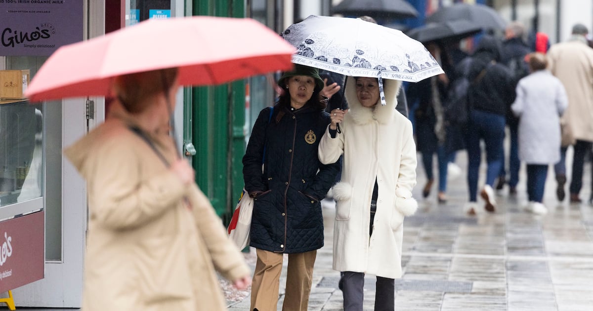 Met Éireann forecasts widespread rain and showers during unsettled weekend – The Irish Times