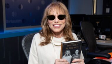 Carly Simon Readies First Album of Original Songs Since 2008