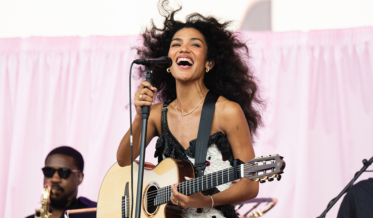 Olivia Dean's beauty hacks are real shortcuts for glowing summer skin Pic: Getty