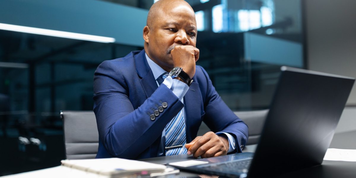 CEOs are losing confidence in the economy and expect conditions to worsen in the next six months