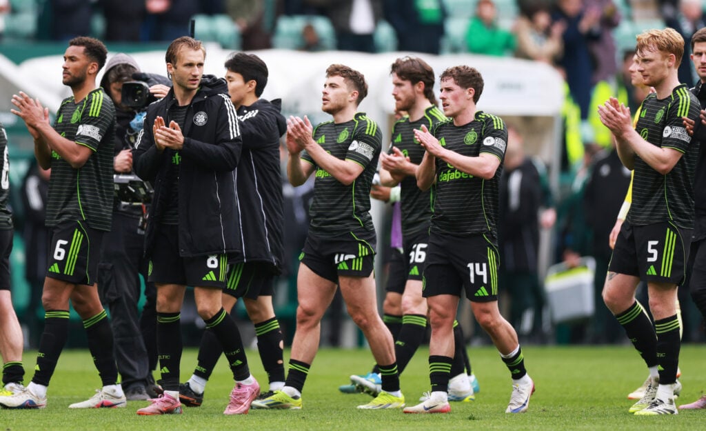Liam Scales and the Celtic players applauds the fans after win over Hibernian at Easter Road.