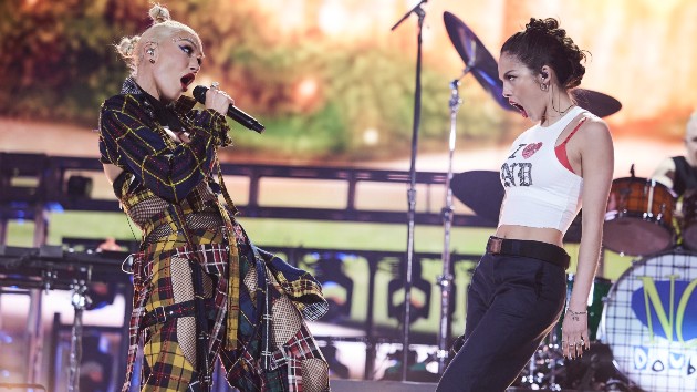 Olivia Rodrigo gets a hug from Gwen Stefani at final No Doubt Sphere show – Deltaplex News