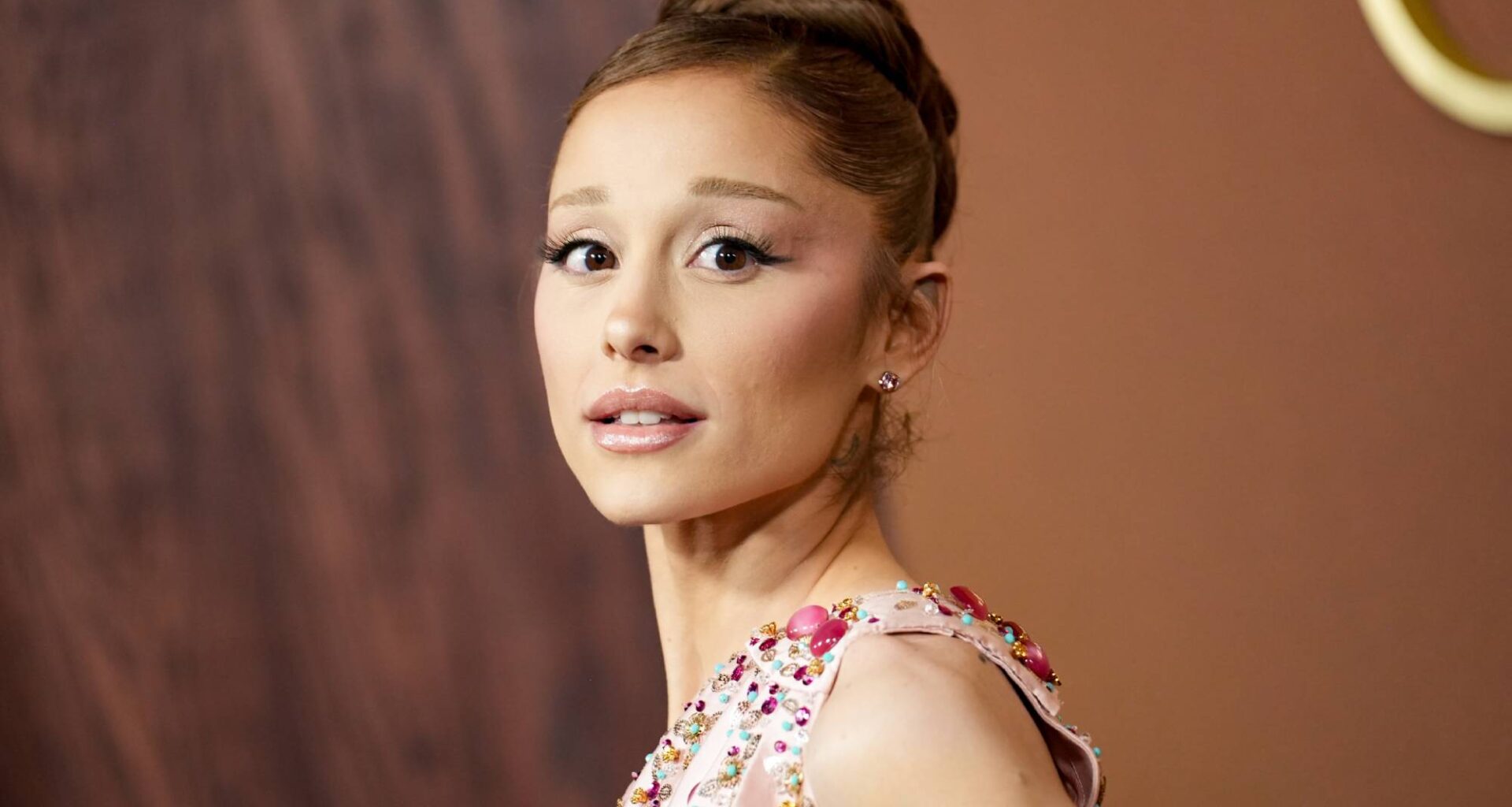 Ariana Grande reveals full 'Petal' tracklist