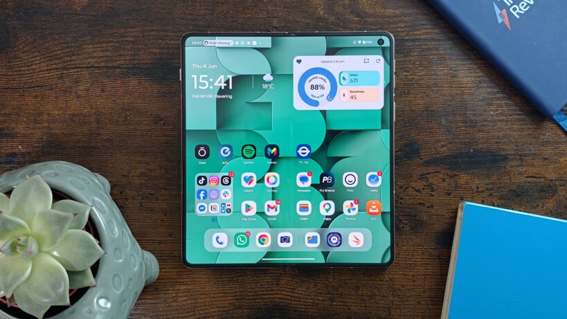 Motorola Razr Fold internal screen