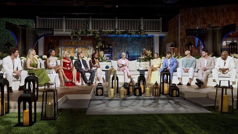 Ben Waddell, Bailey Taylor, Mia Calabrese, Lindsay Hubbard, Kyle Cooke, Ciara Miller, Andy Cohen, Amanda Batula, West Wilson, Carl Radke, Jesse Solomon and KJ Dillard at the 'Summer House' season 10 reunion.