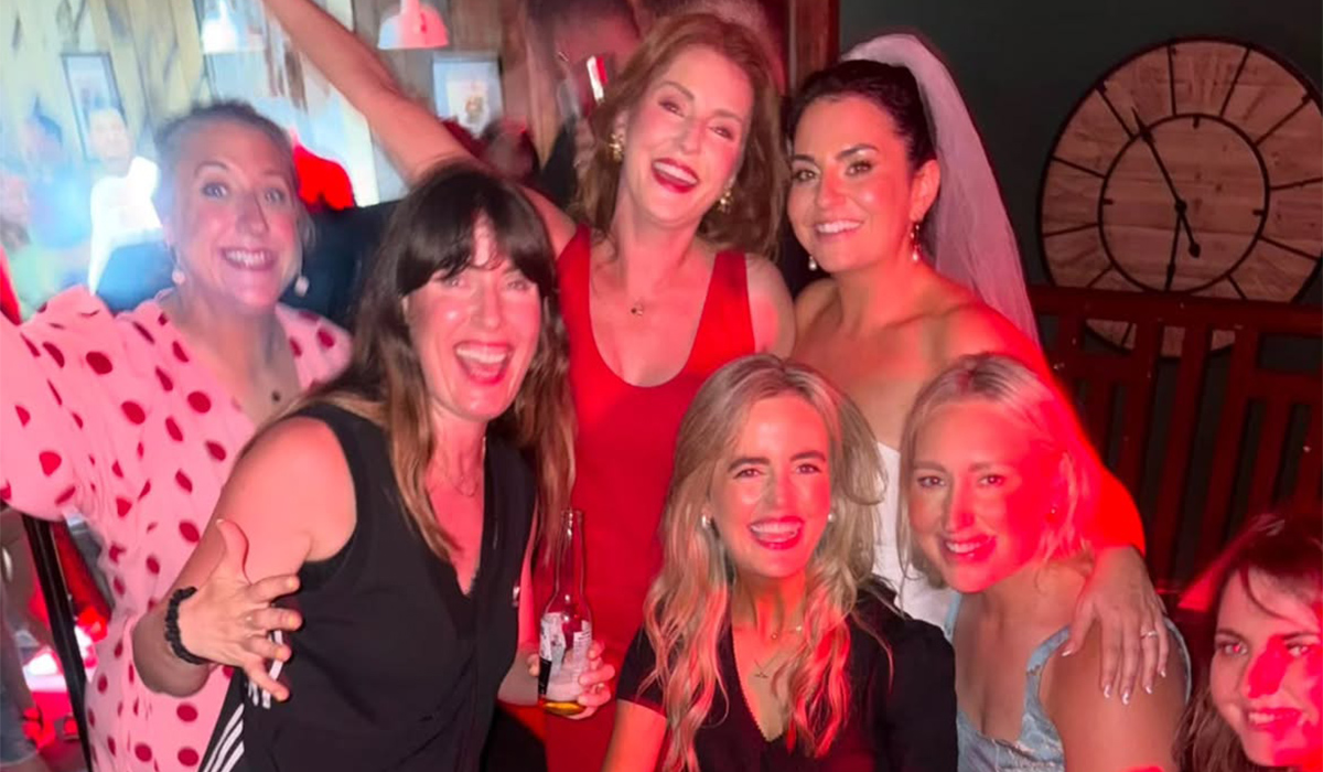 Pamela Joyce joined by former Today FM pals for boozy hen