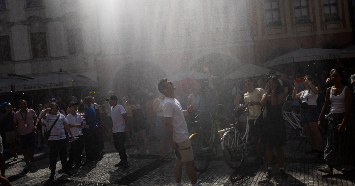 France records 1,000 excess deaths this week due to ‘exceptional’ heatwave – The Irish Times