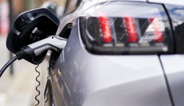 Irish car owners to be offered €8,500 EV grants in new first come, first served scrappage plan – The Irish Times