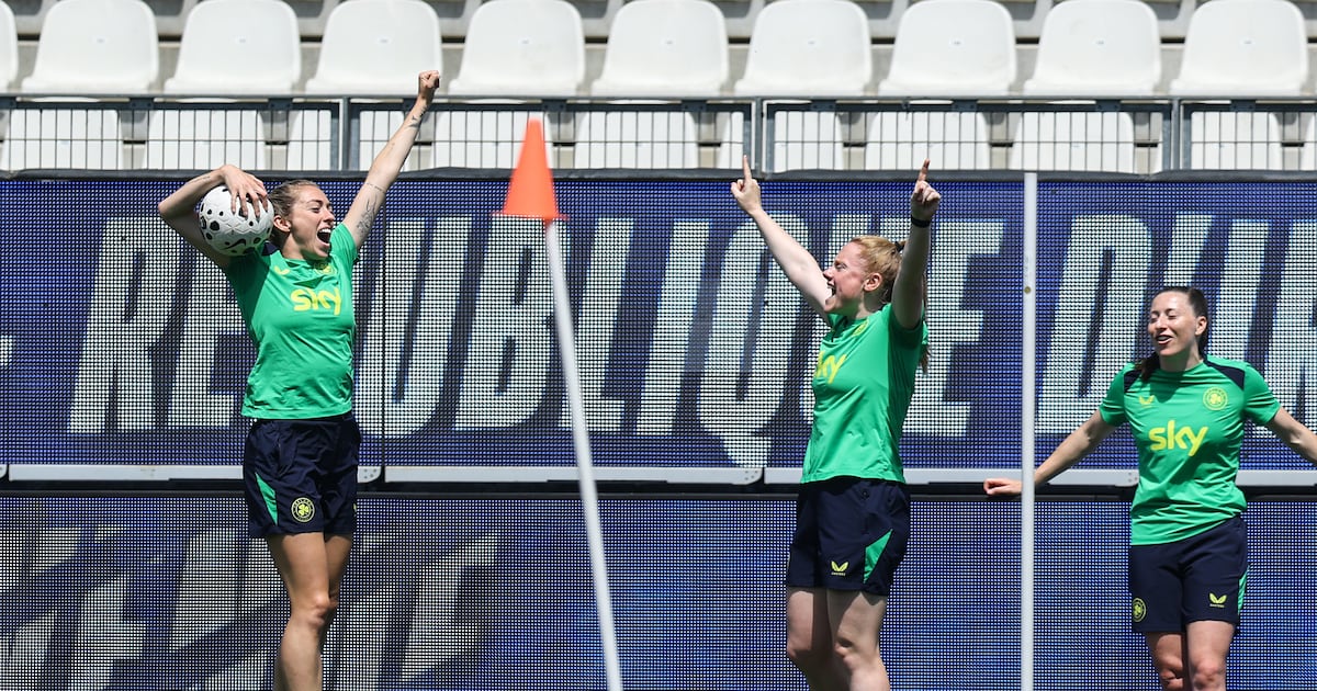 France v Ireland live updates: Emily Murphy in starting line-up crucial World Cup qualifier – The Irish Times