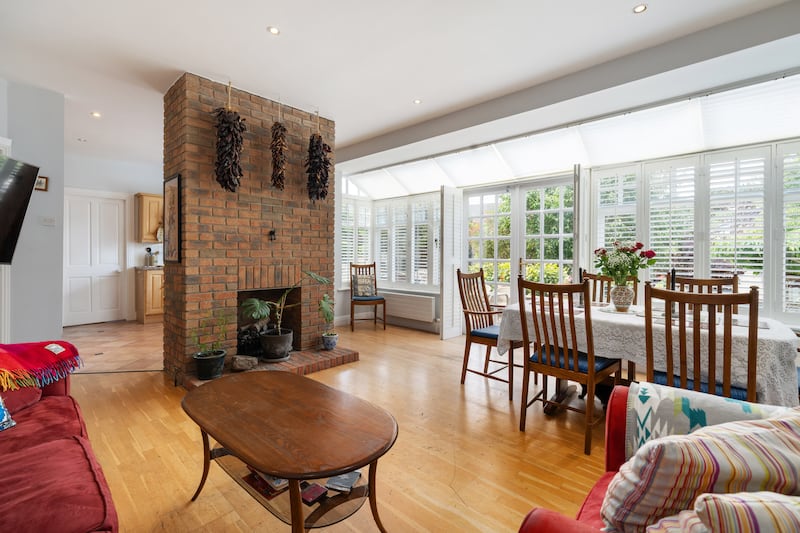Open-plan kitchen/diningroom/family room