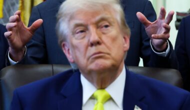 Markets tumble as AI rally pauses and US-Iran peace talks stall – The Irish Times