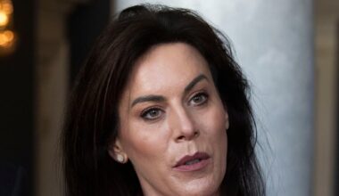 Minister for Health casts doubt on Rotunda insurance in row over private maternity care – The Irish Times