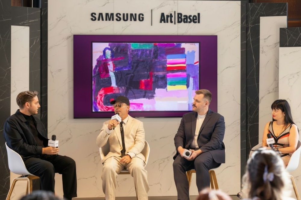 ▲ Daniel Arsham, Karim Crippa and Daria Greene discuss individual preference, art and Samsung Art TV during Art Night with Samsung Art TV.