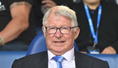 Arsenal: Sir Alex Ferguson savages 'boring' Gunners in congratulations text to PSG president