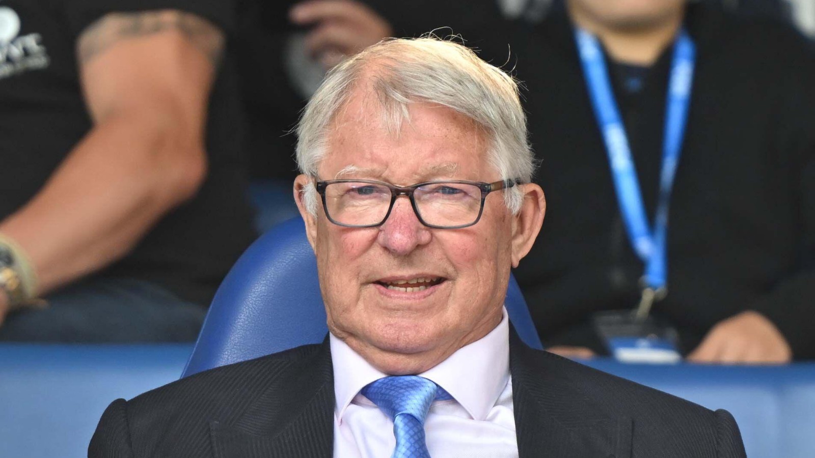 Arsenal: Sir Alex Ferguson savages 'boring' Gunners in congratulations text to PSG president