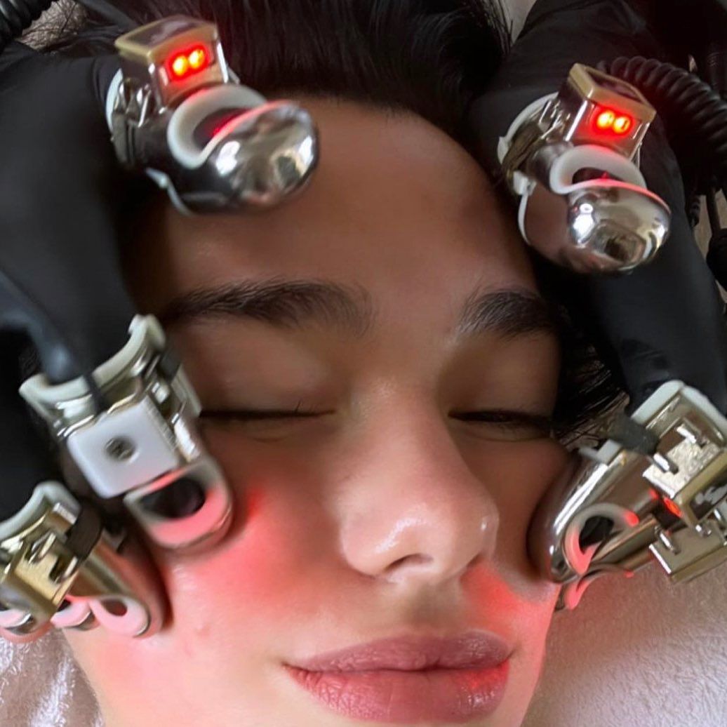 Dua Lipa facial