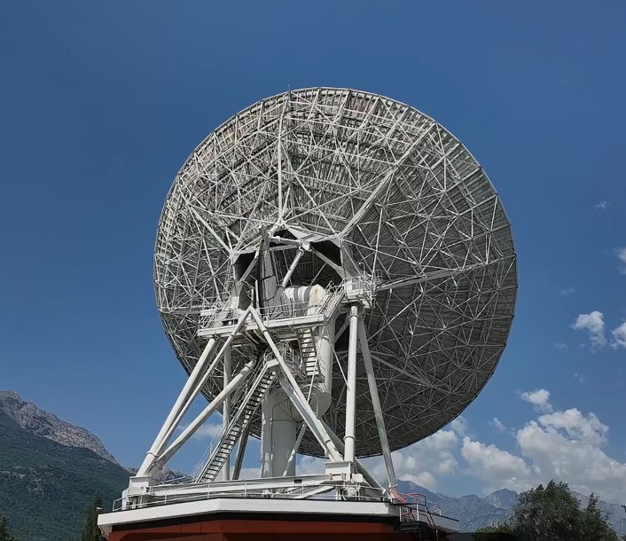 Telespazio Repurpose Geostationary-Focused Dish For Bouncing Radio Signals Off The Moon