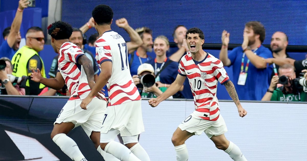 Perfect start for USA as they outplay Paraguay while Trump prepares for UFC extravaganza – The Irish Times