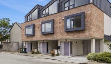 A-rated Irishtown townhouse convenient to city and sea for €850,000 – The Irish Times