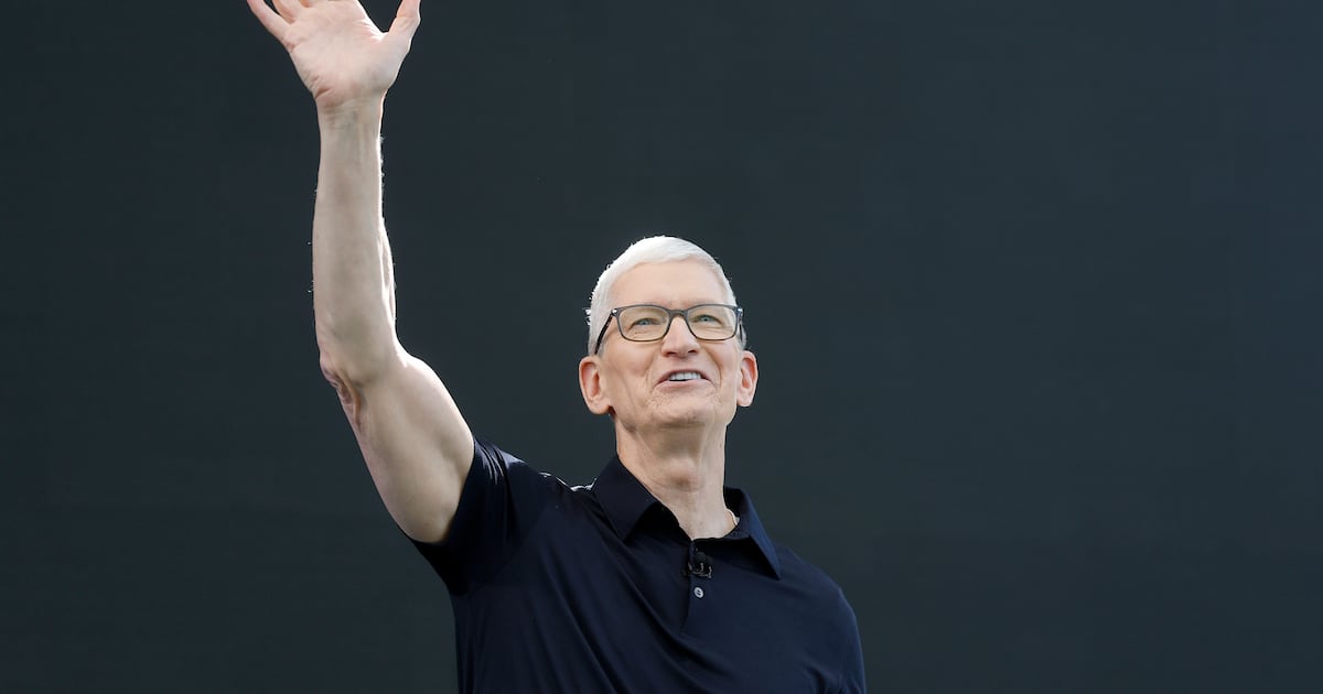 EU customers to miss out on Apple’s new smarter Siri – The Irish Times