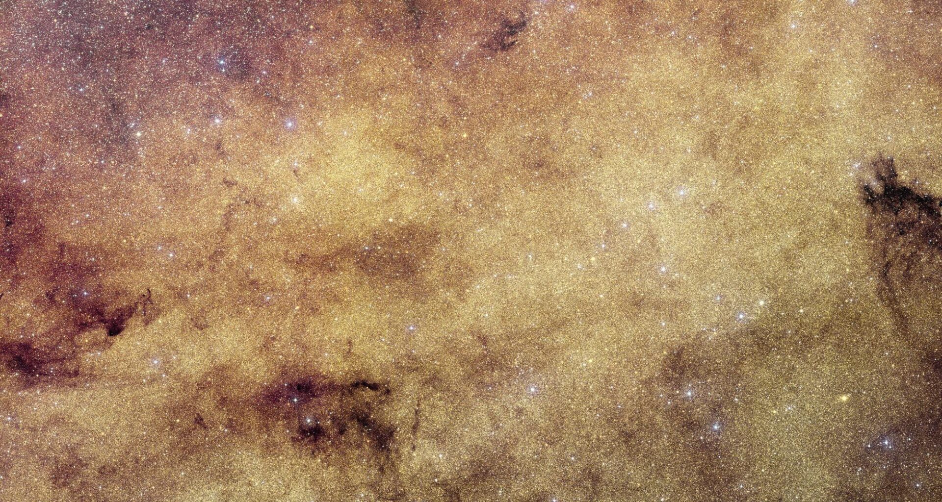 The Largest, Most Detailed Image of the Milky Way's 'Heart' Shows 60 Million Stars