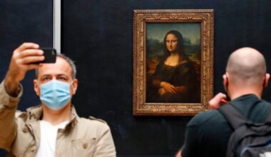 The selfie problem: Europe’s museums grapple with problem crowds – The Irish Times