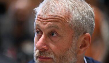 Zelenskiy asked Roman Abramovich to convey message to Putin about peace talks – reports – The Irish Times