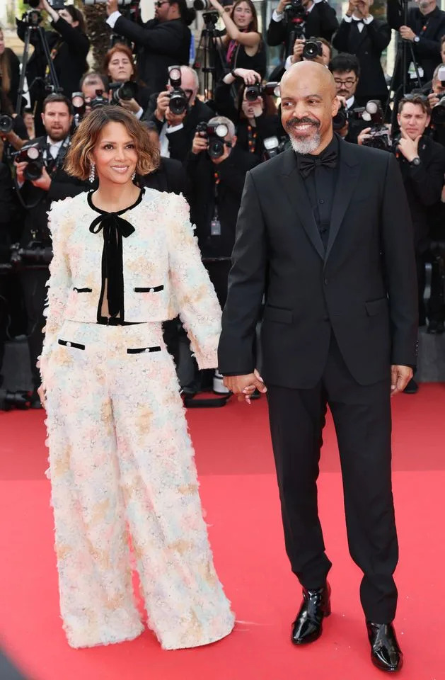Halle Berry and Van Hunt attend 'The PHoenician Scheme' red carpet at the 2025 Cannes Film FestivalCredit: Getty Images
