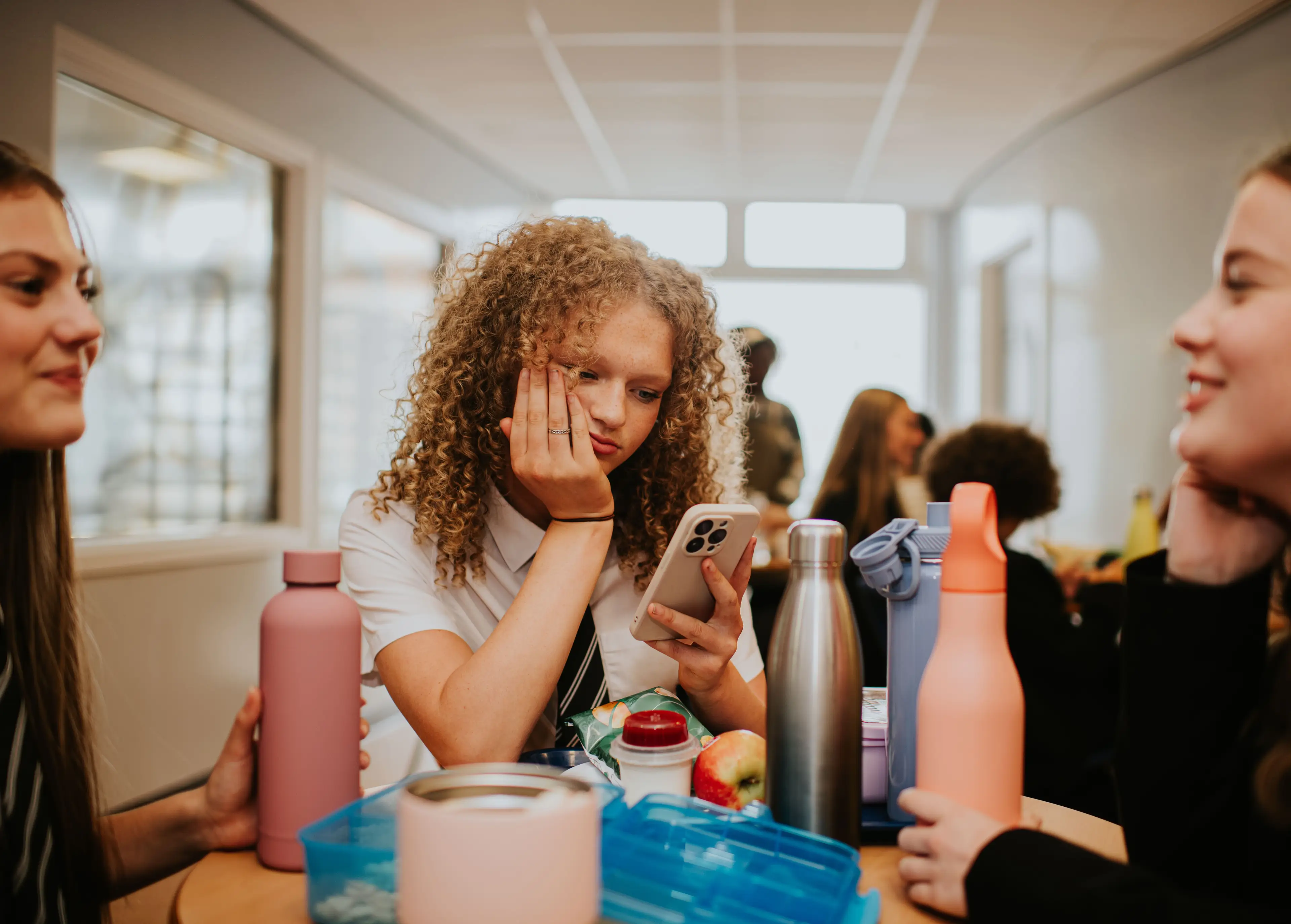 Newcombe believes a different from of therapy will force her to relinquish her phone (Getty Stock Image)