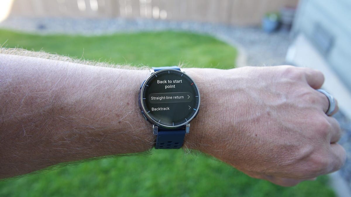 I used this $170 smartwatch as my virtual training coach to help me avoid injuries