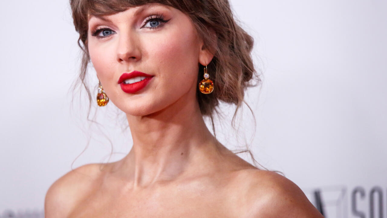 Taylor Swift becomes youngest woman in Songwriters Hall of Fame