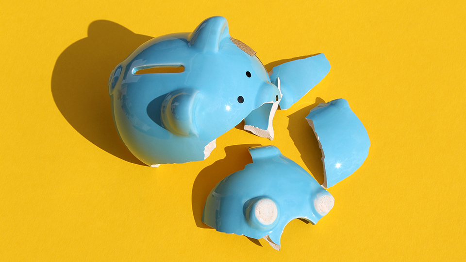 LUCEY: Ireland is borrowing money to put into savings 