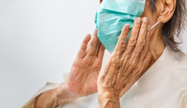 covid-elderly-GettyImages-1212914334.jpg