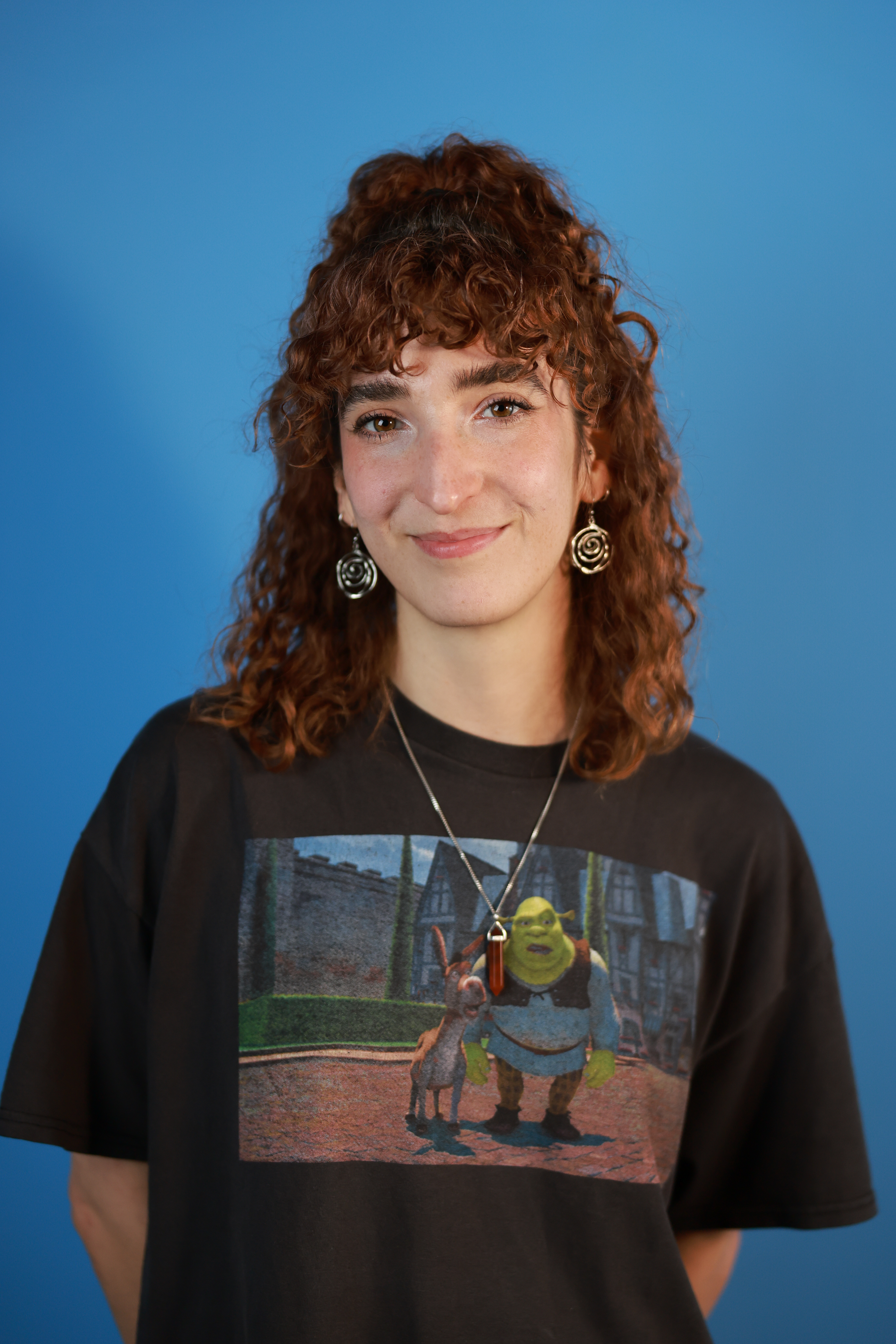 A portrait of a woman taken on a Canon EOS R6 Mark III