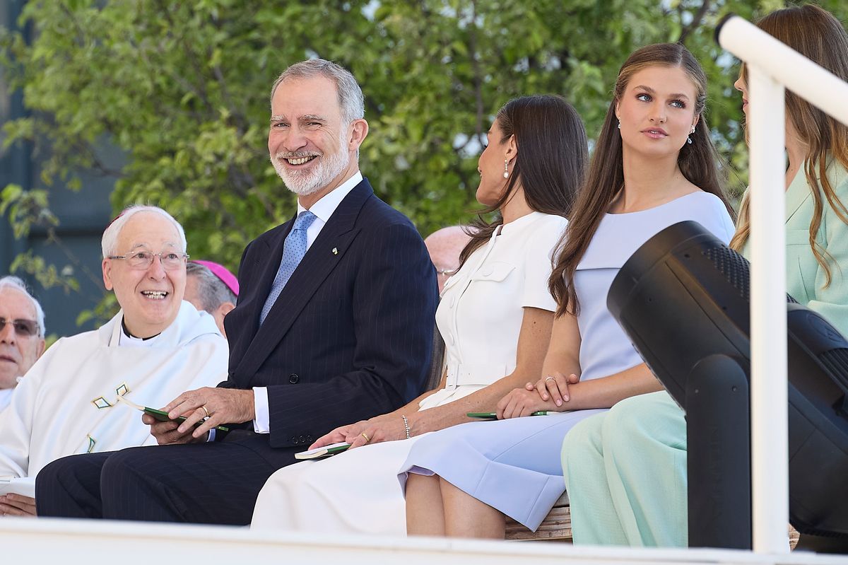The Princess of Asturias accessorized with aquamarine jewelry, adding a delicate finishing touch to her polished appearance.