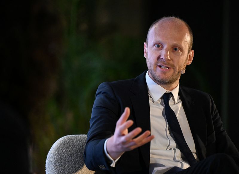EU must tap trillions of euros in private savings to keep up with US and China, investors say