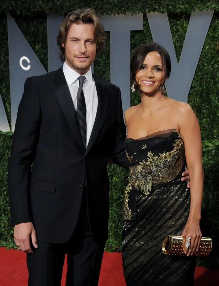 Gabriel Aubry and Halle Berry at the 2009 Vanity Fair Oscar partyCredit: Getty Images