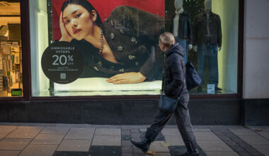 YORK, ENGLAND - NOVEMBER 25: Black Friday deals are advertised in a shop window in the centre of York on November 25, 2025 in York, England. This year's later Budget falls in the week of the Black Friday sales leaving retailers concerned at the disruption in the run up to Christmas. Many shoppers are being more cautious with their spending until after tomorrow's budget and shops are considering extending the Sales beyond the weekend. (Photo by Ian Forsyth/Getty Images)