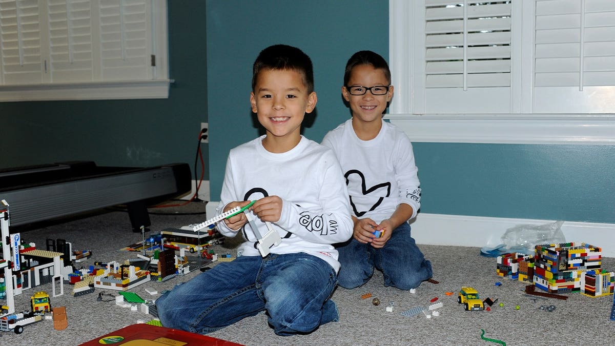 Collin Gosselin and Aaden Gosselin at home