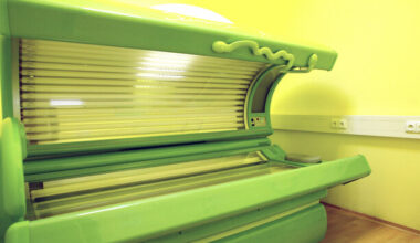 FactCheck: What the scientific studies say about the harms of sunbed use