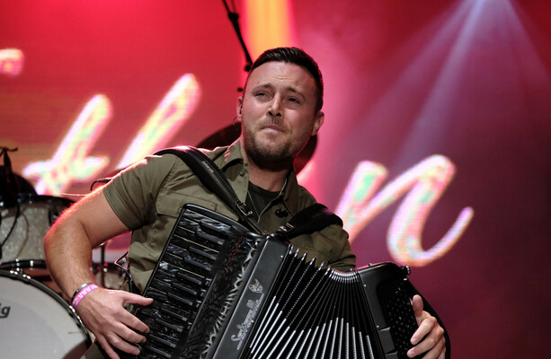 Fingal County Council says Nathan Carter show to go ahead despite ticket platform facing liquidation - The Journal