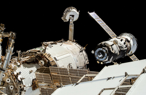 Space station astronauts end safety procedures after air leak sparked evacuation concerns - The Journal