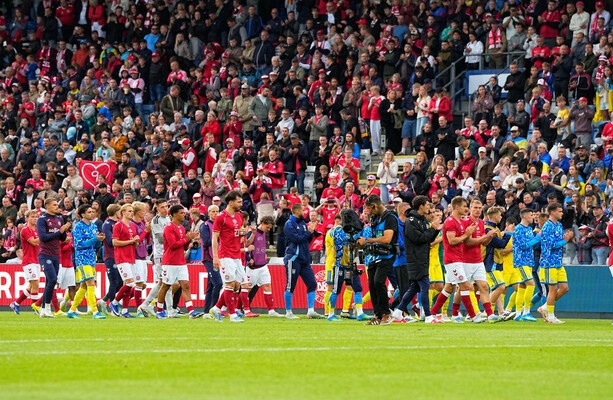 Christian Eriksen ‘conscious’ after collapsing during Denmark match