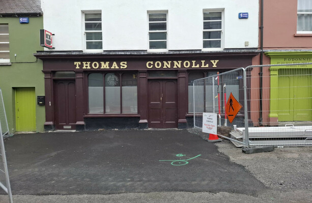 Man in his 70s arrested after petrol bomb thrown at pub in centre of Sligo town - The Journal